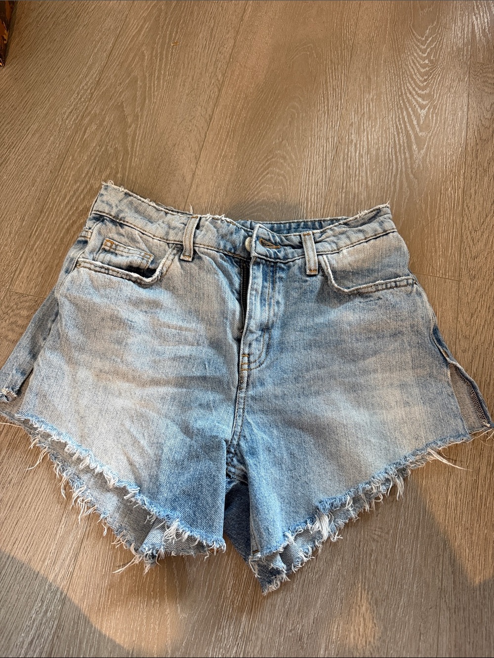 Women’s Zara High-Rise Light Blue Denim Cutoff Shorts